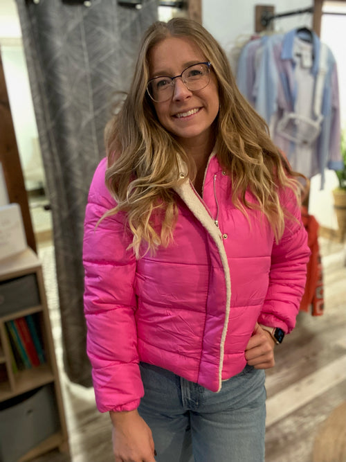 Iris fur lined quilted hoodie puffer jacket with pockets in hot pink