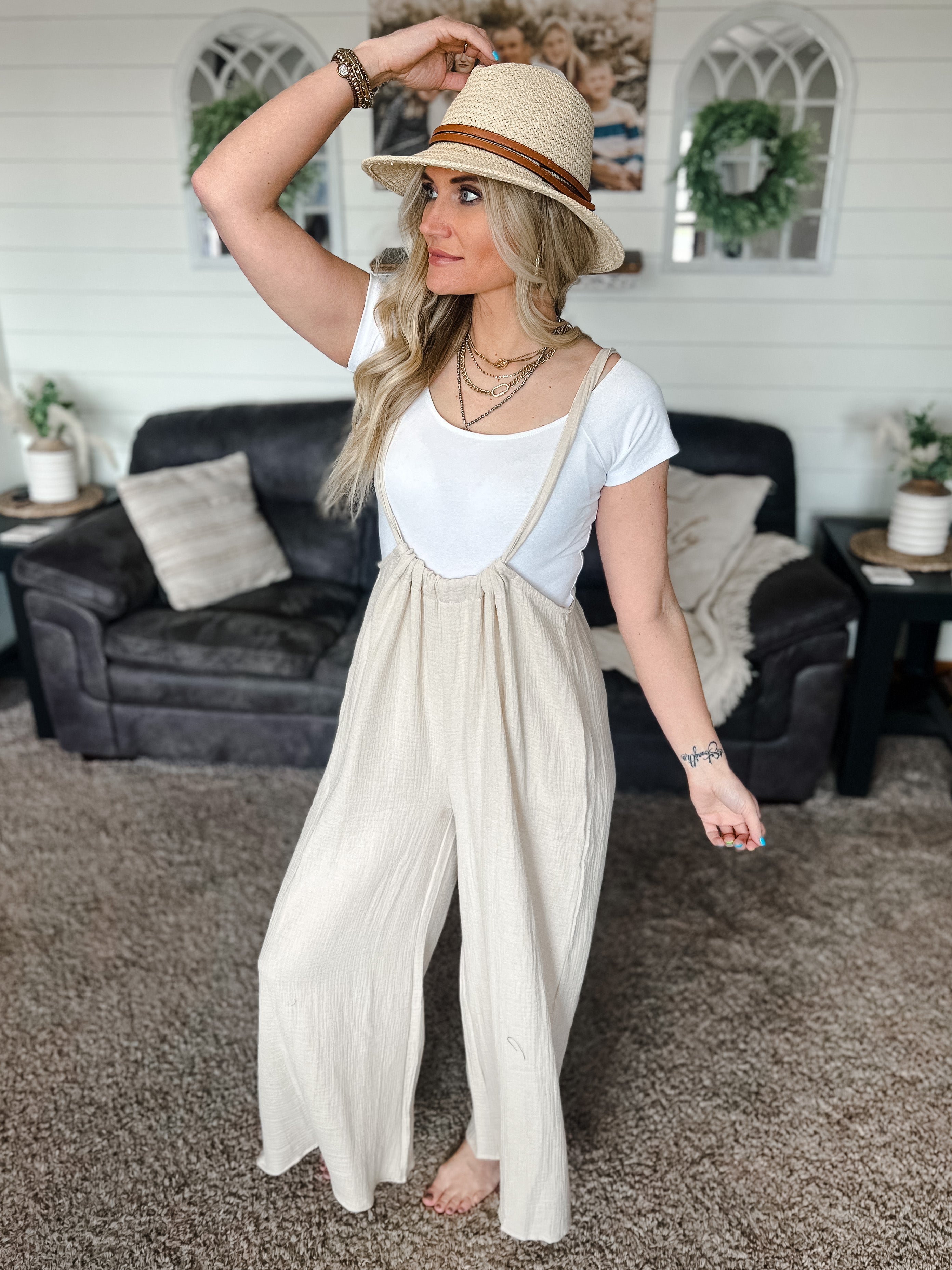 Wide Leg Suspender Pants – Trendsetters Fashion Boutique