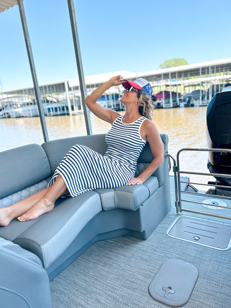 black and white ribbed striped sleeveless midi fitted dress