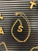 Gold bubble letter necklace S