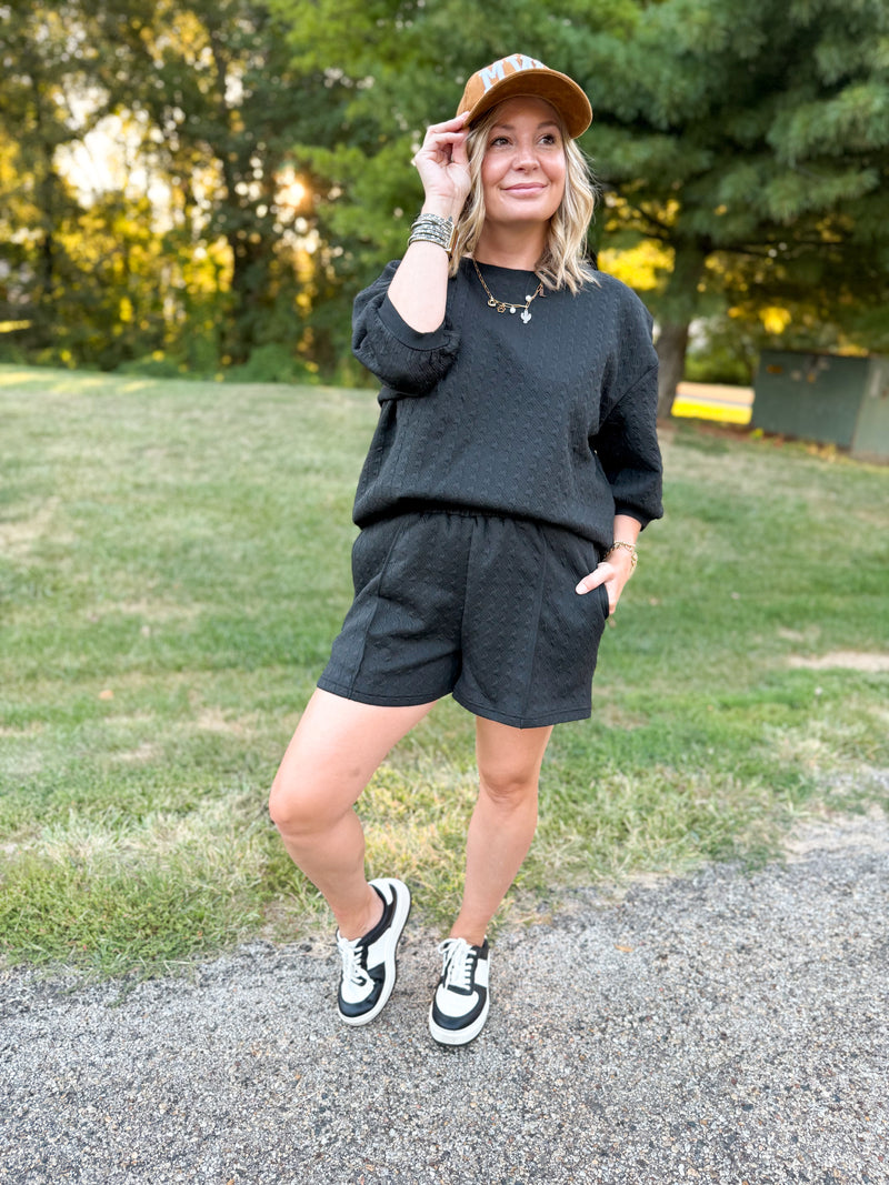 Elastic Waist Houndstooth Shorts
