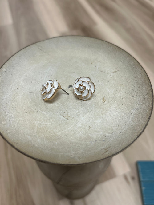 Gold Flower Pearl Stud Earrings