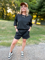 Elastic Waist Houndstooth Shorts