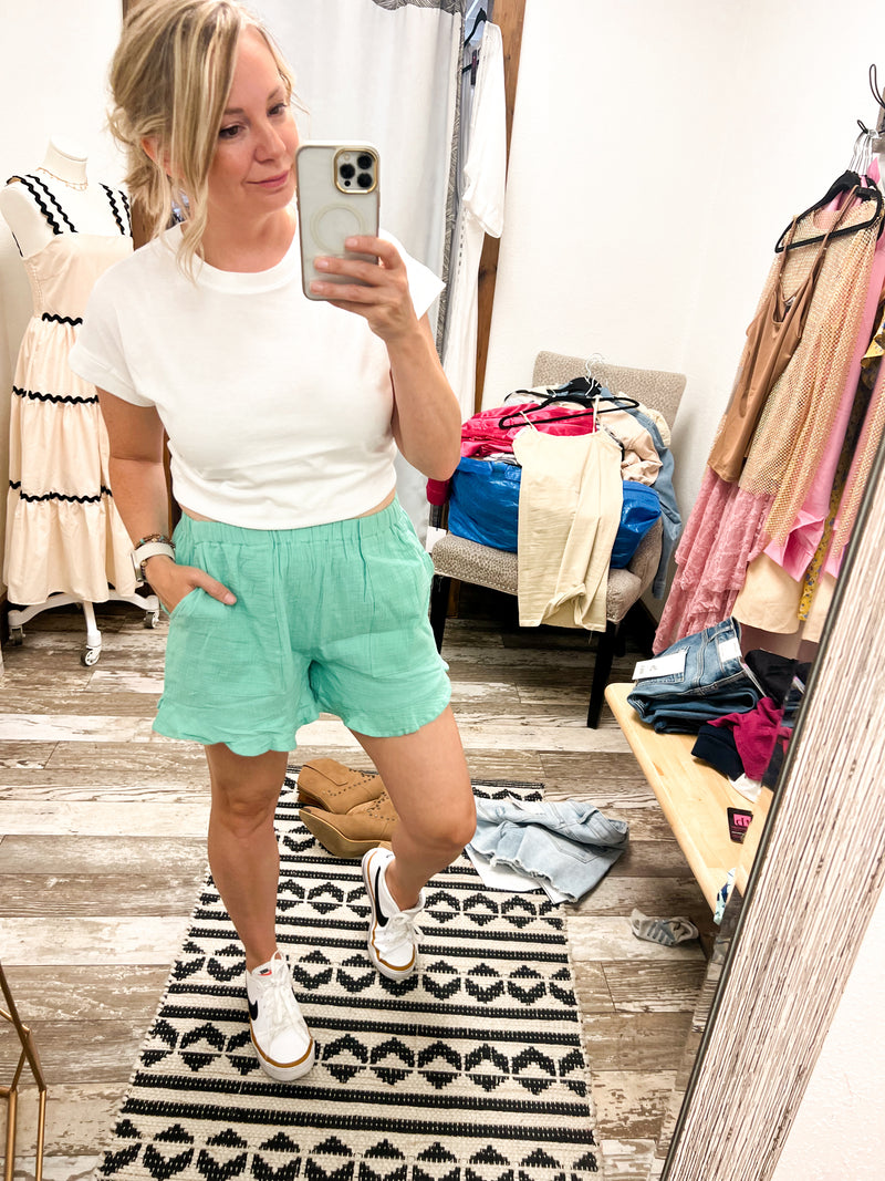 mint linen ruffle elastic shorts