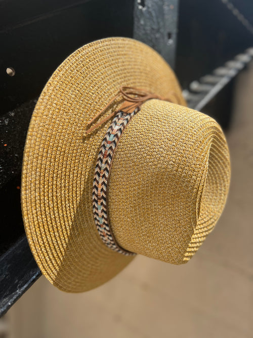Neutral color chevron belt straw hat