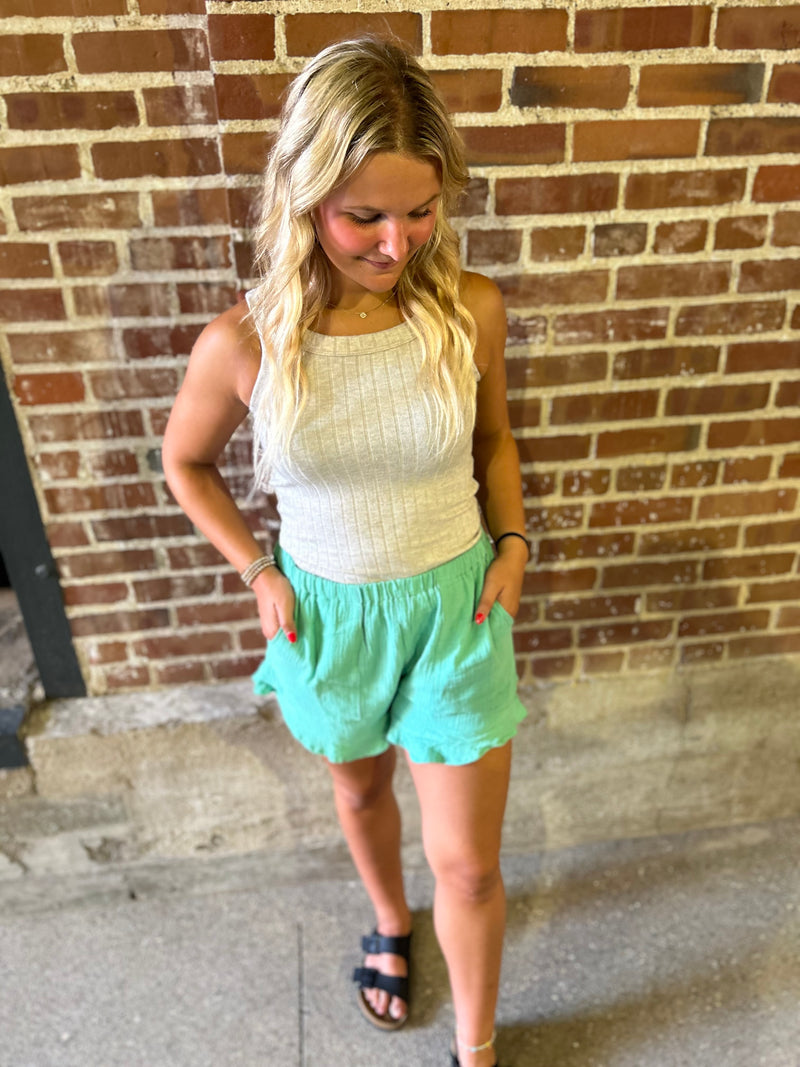 mint linen ruffle elastic shorts