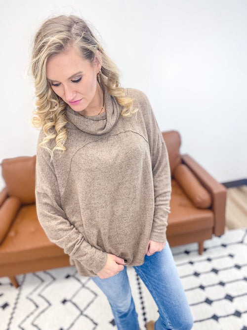 Amy Cashmere Feel Cowl neck