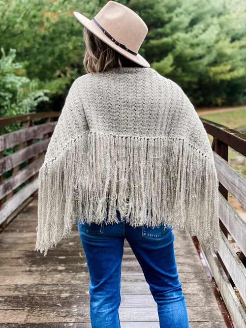 knit fringe shall in grey
