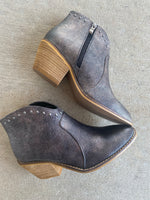 Swifton Distressed Booties
